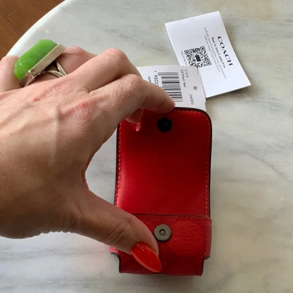 Coach Red AirPod case - Picture 4 of 7